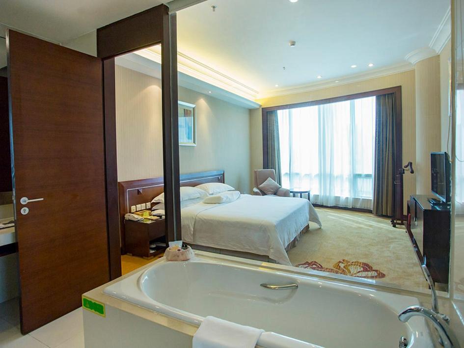 Vienna International Hotel Shenzhen Hua'Nan City Exteriör bild
