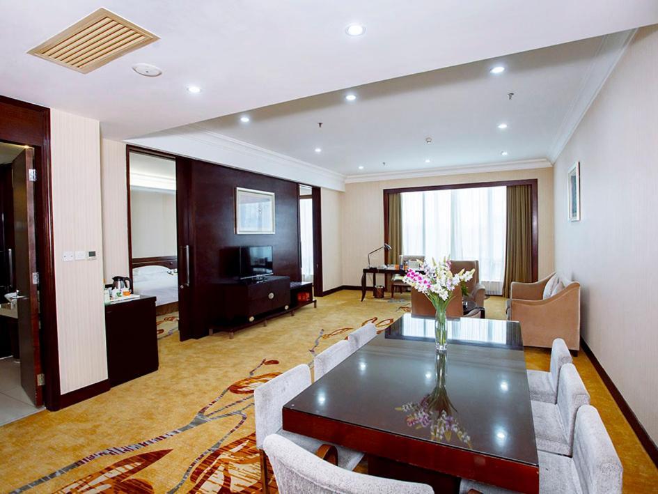 Vienna International Hotel Shenzhen Hua'Nan City Exteriör bild